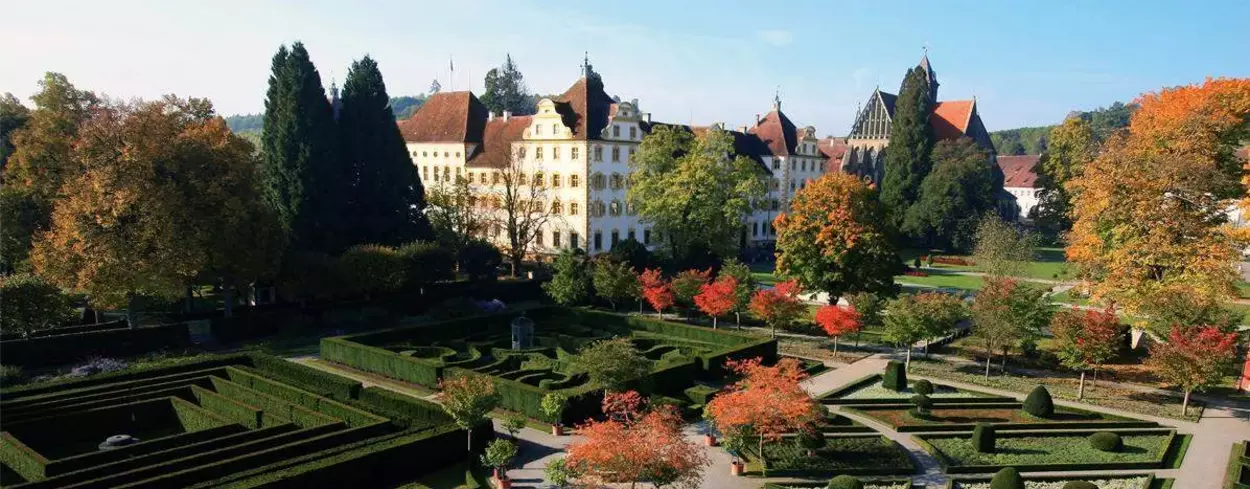 Monastère et Château de Salem, vue d'ensemble